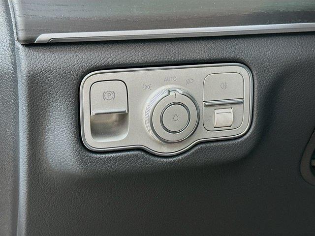 new 2026 Mercedes-Benz GLS 450 car