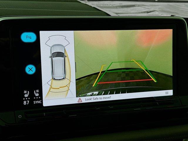 new 2026 Volkswagen Atlas car, priced at $49,181