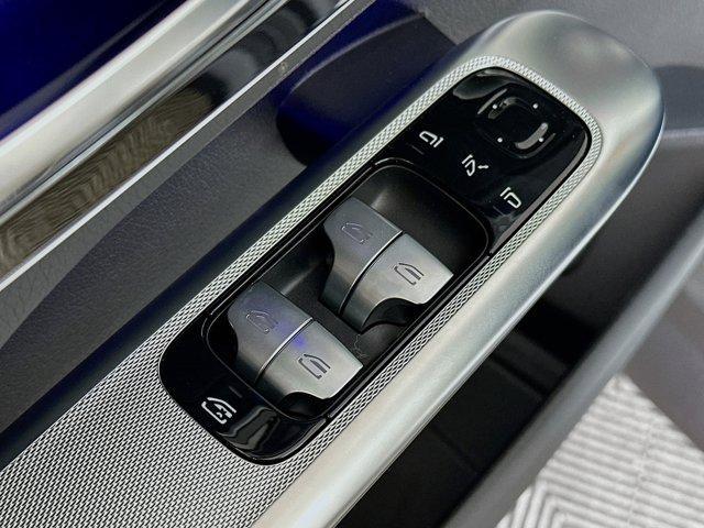 new 2026 Mercedes-Benz GLC 300 car, priced at $61,150