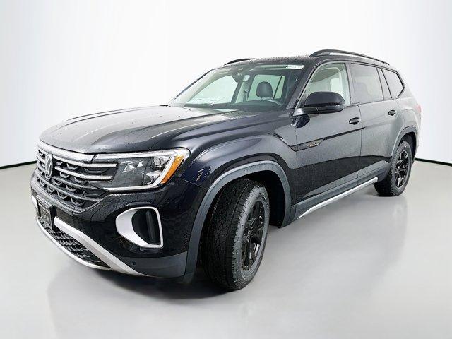 new 2025 Volkswagen Atlas car, priced at $48,250