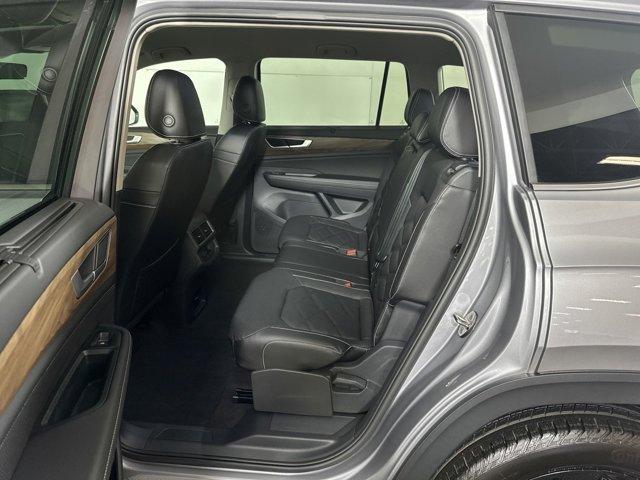 new 2024 Volkswagen Atlas car, priced at $45,300