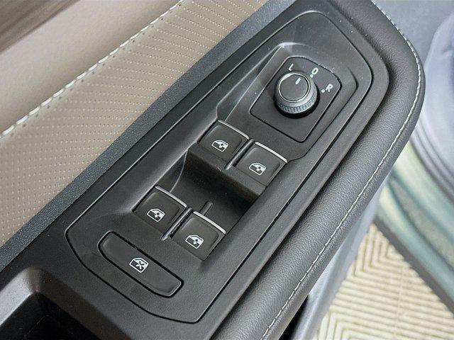 new 2026 Volkswagen Atlas car, priced at $49,934