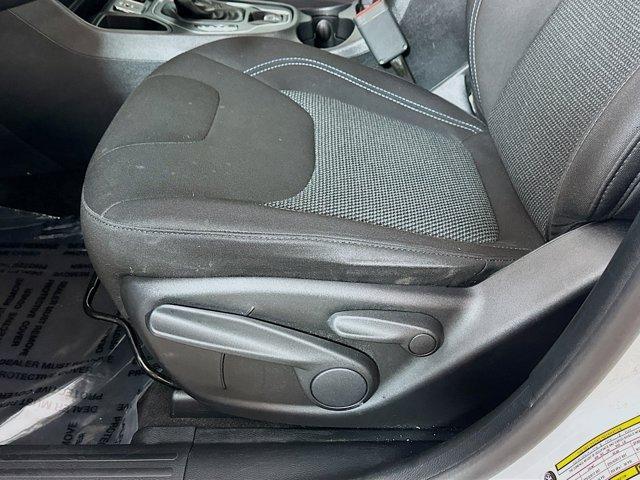 used 2020 Jeep Cherokee car, priced at $17,881