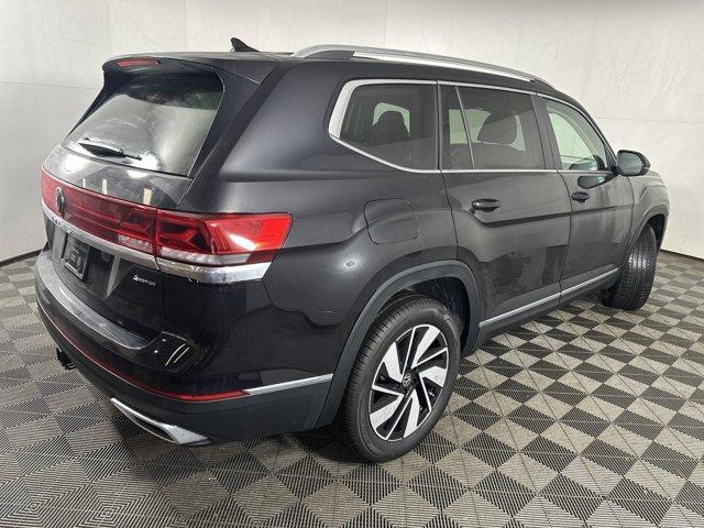new 2025 Volkswagen Atlas car, priced at $50,851