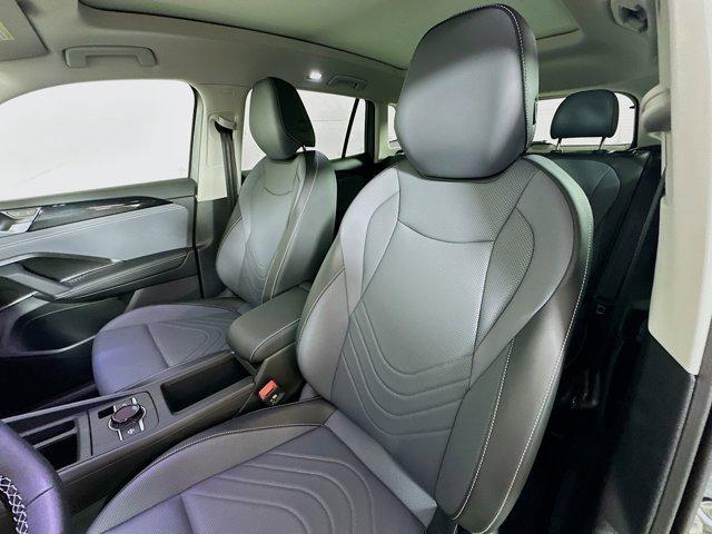 new 2025 Volkswagen Tiguan car, priced at $36,176