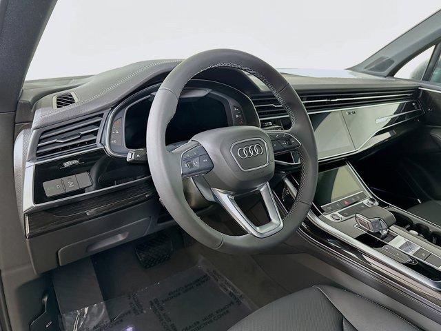 new 2025 Audi Q7 car, priced at $77,840