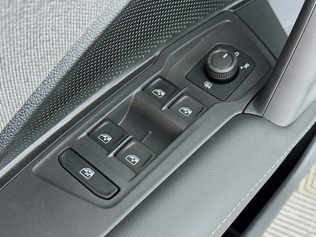 new 2025 Volkswagen Tiguan car, priced at $31,203
