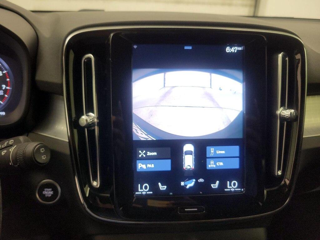 used 2021 Volvo XC40 car, priced at $25,998