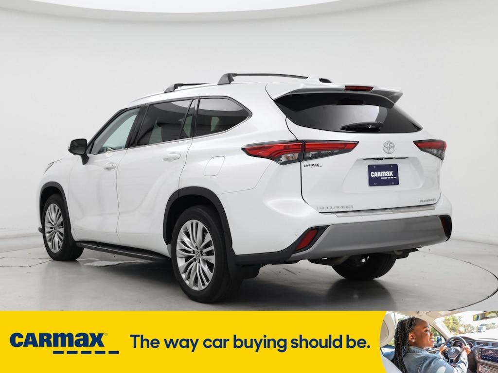 used 2023 Toyota Highlander car, priced at $43,998