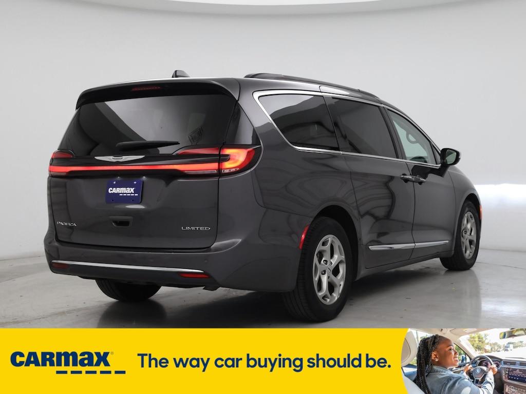 used 2023 Chrysler Pacifica car, priced at $33,998
