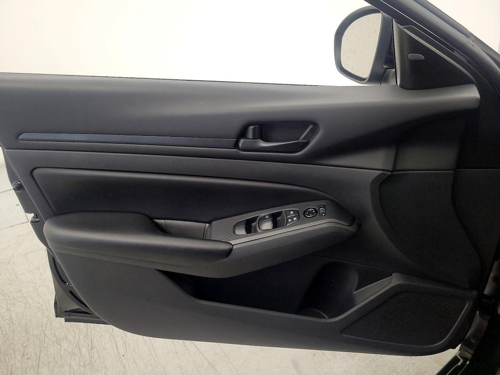 used 2023 Nissan Altima car, priced at $21,998