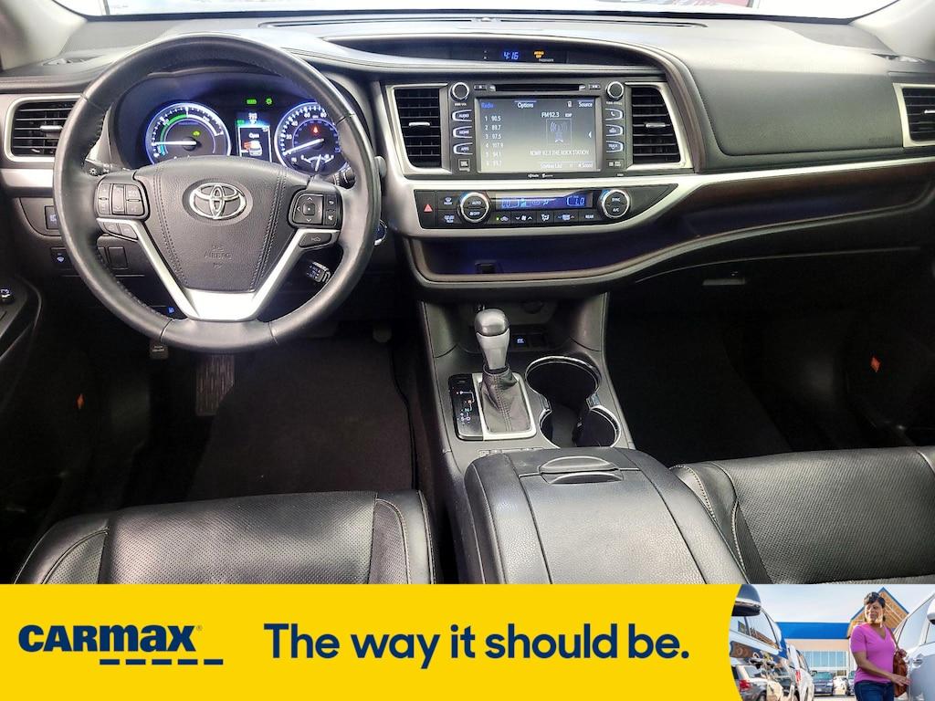 used 2015 Toyota Highlander Hybrid car, priced at $28,998