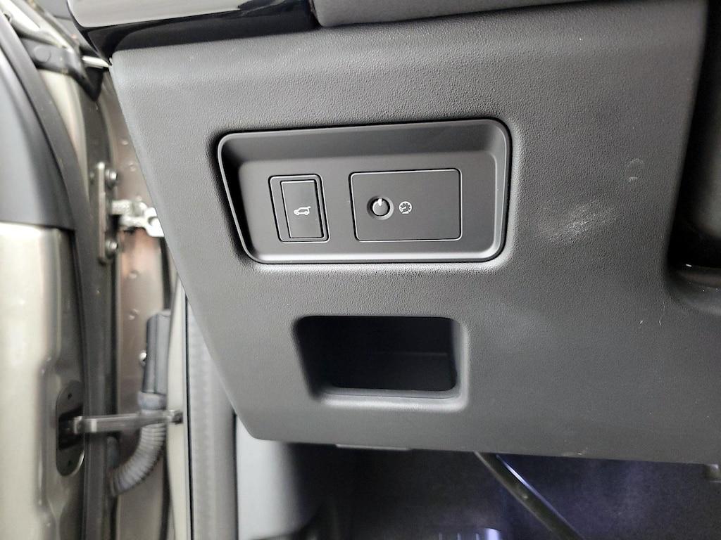 used 2020 Land Rover Discovery car, priced at $39,998