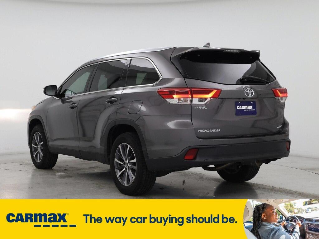 used 2019 Toyota Highlander car, priced at $31,998