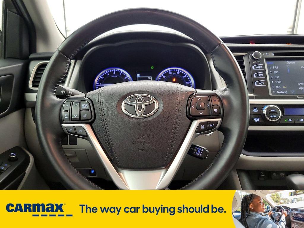 used 2019 Toyota Highlander car, priced at $30,998