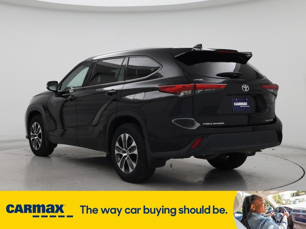 used 2022 Toyota Highlander car, priced at $36,998