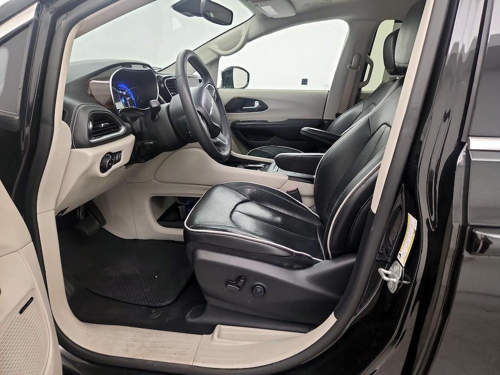 used 2022 Chrysler Pacifica car, priced at $27,998