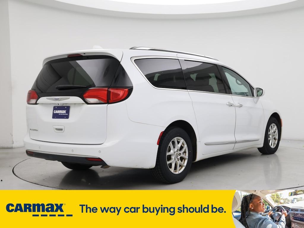 used 2020 Chrysler Pacifica car, priced at $25,998