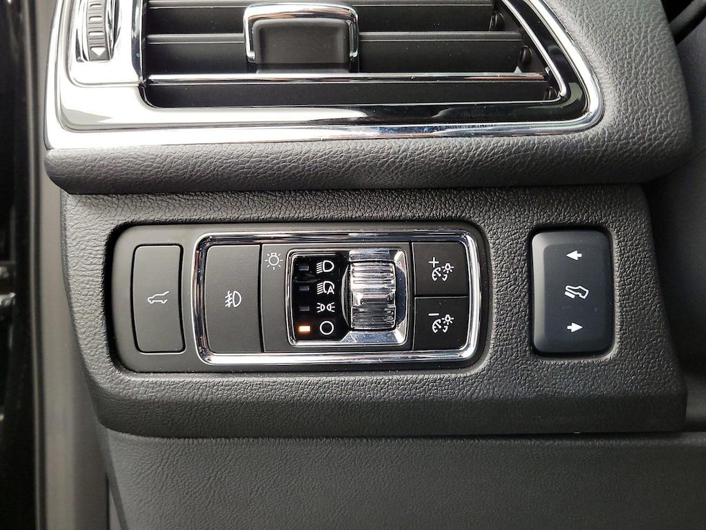 used 2024 Lincoln Navigator car, priced at $79,998