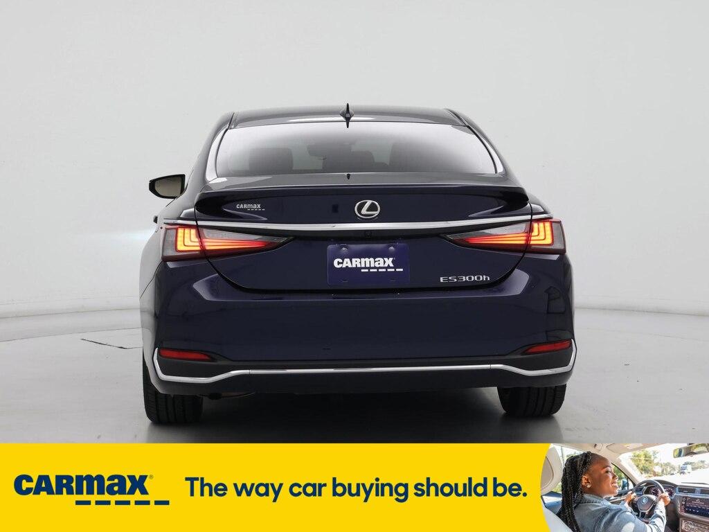 used 2024 Lexus ES 300h car, priced at $37,998