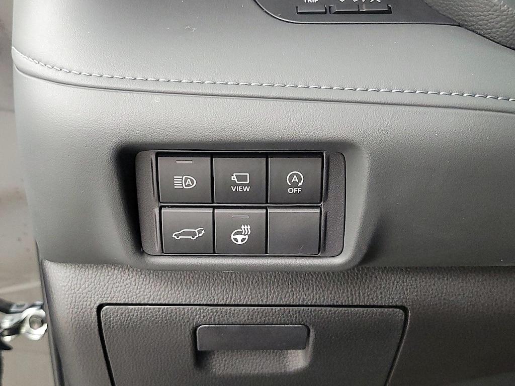 used 2023 Toyota Highlander car, priced at $43,998