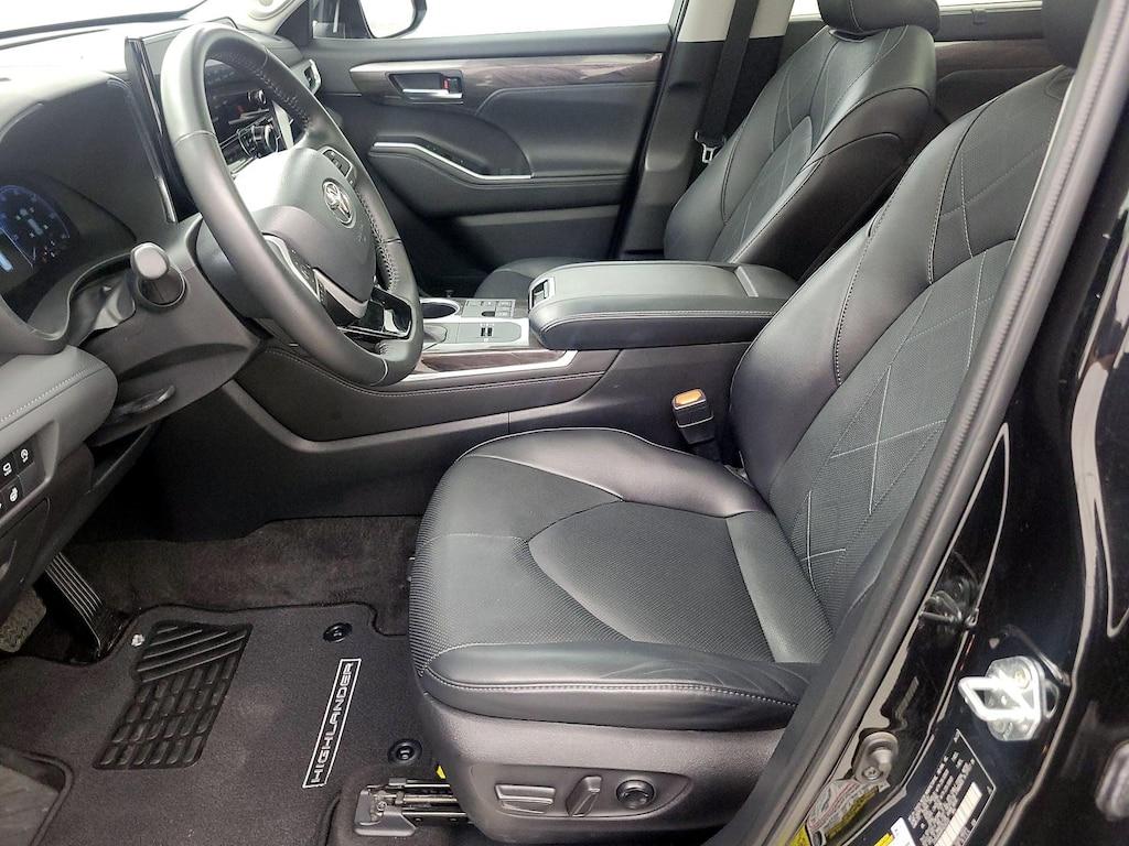 used 2023 Toyota Highlander car, priced at $43,998