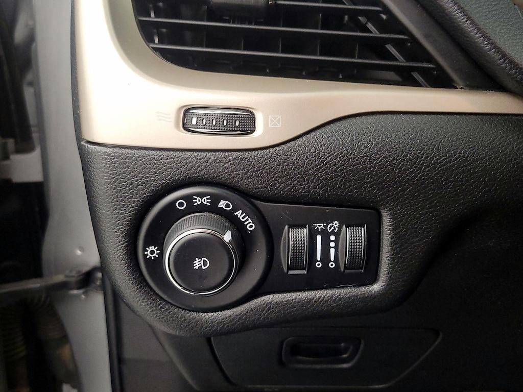 used 2015 Jeep Cherokee car, priced at $13,998