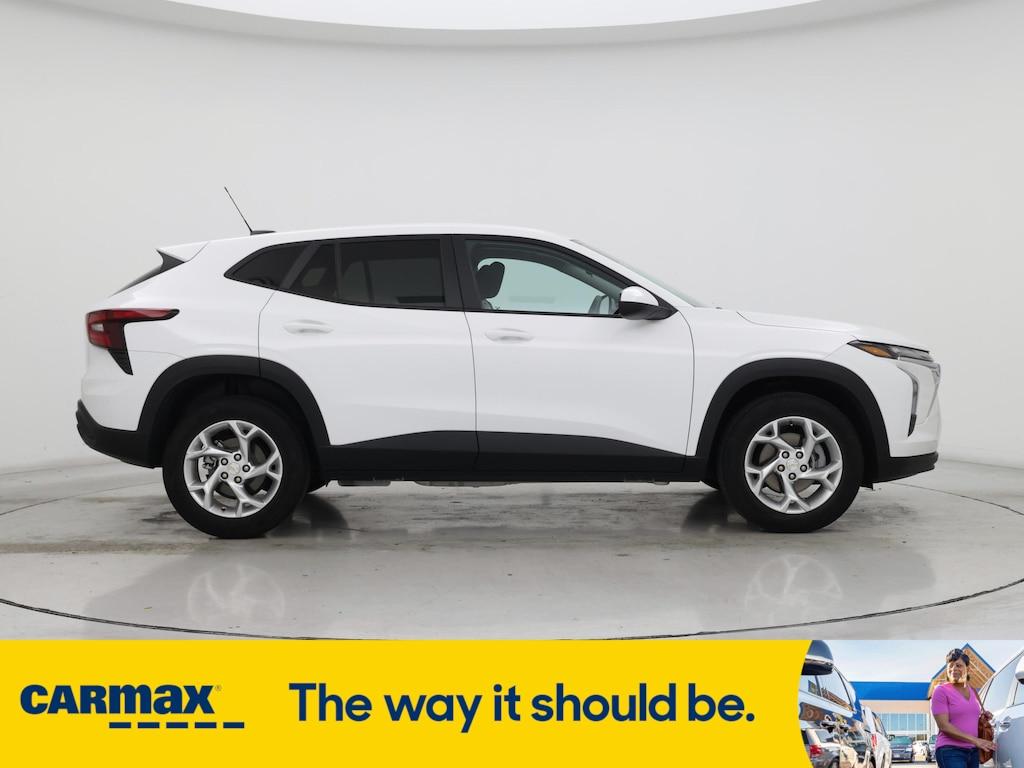 used 2024 Chevrolet Trax car, priced at $22,998