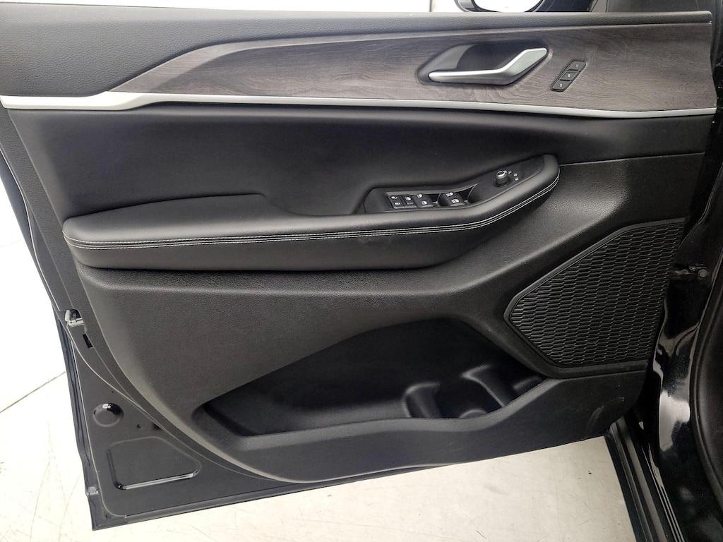 used 2023 Jeep Grand Cherokee car, priced at $29,998