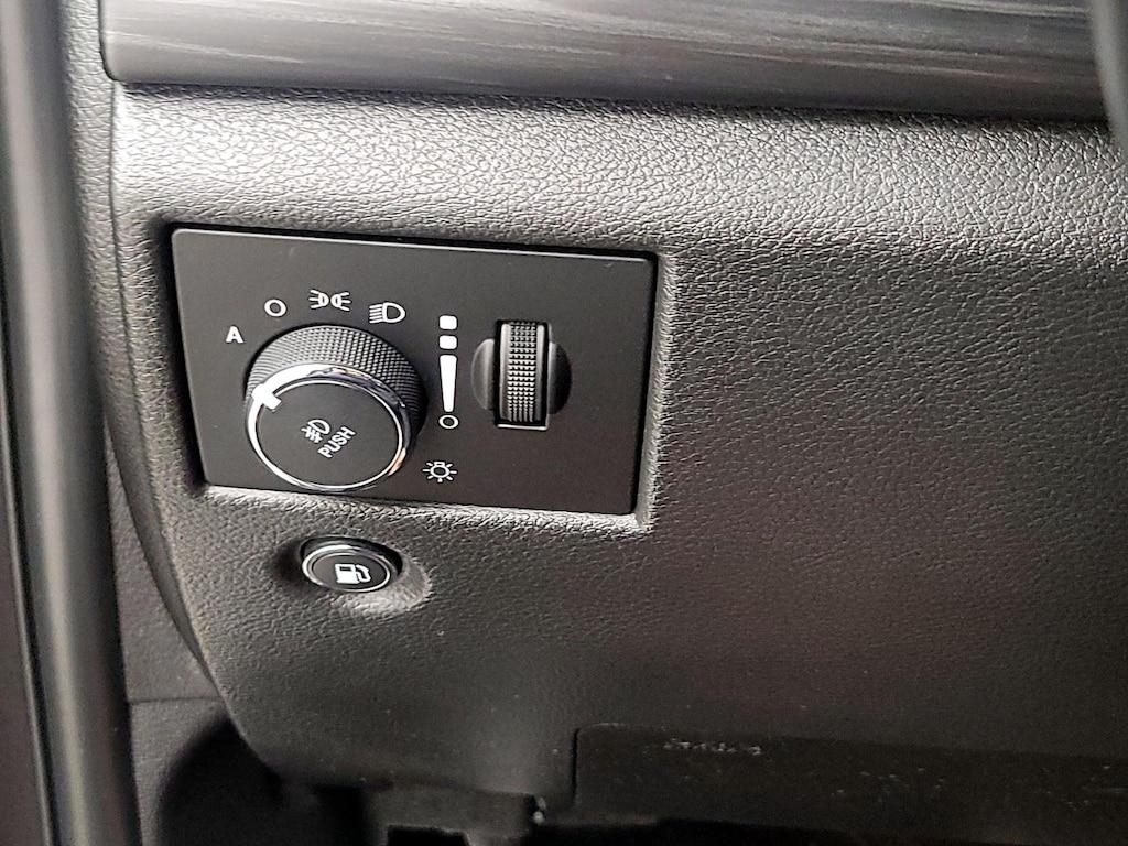 used 2021 Jeep Grand Cherokee car, priced at $21,998