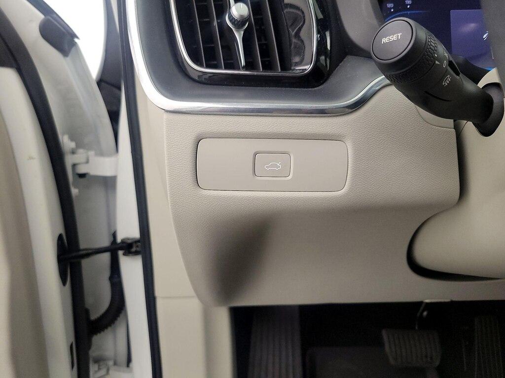 used 2023 Volvo XC60 car, priced at $35,998