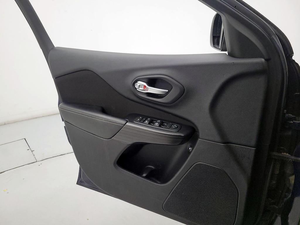 used 2015 Jeep Cherokee car, priced at $13,998