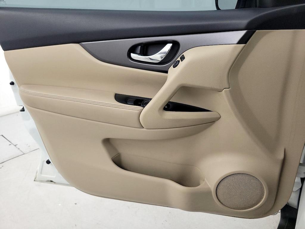 used 2015 Nissan Rogue car, priced at $12,998