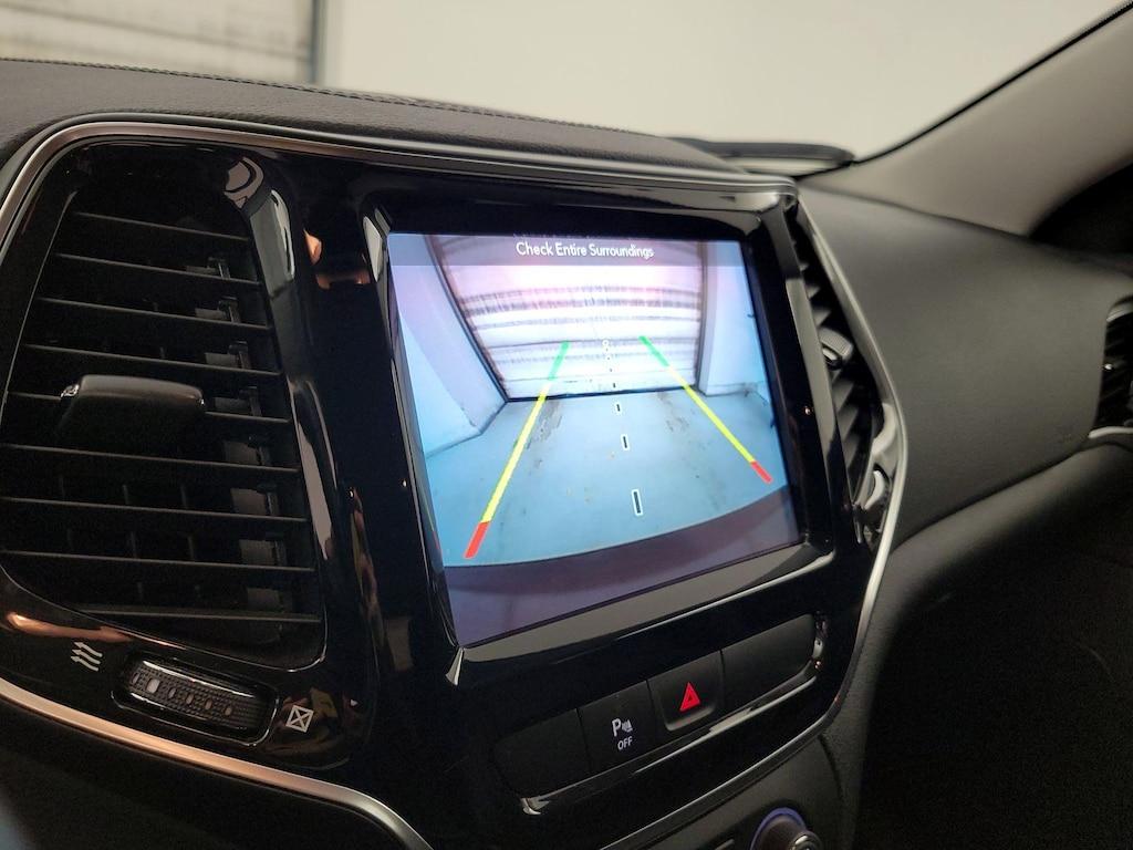 used 2019 Jeep Cherokee car, priced at $17,998