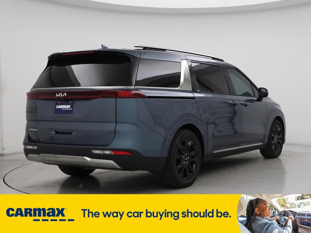 used 2023 Kia Carnival car, priced at $40,998
