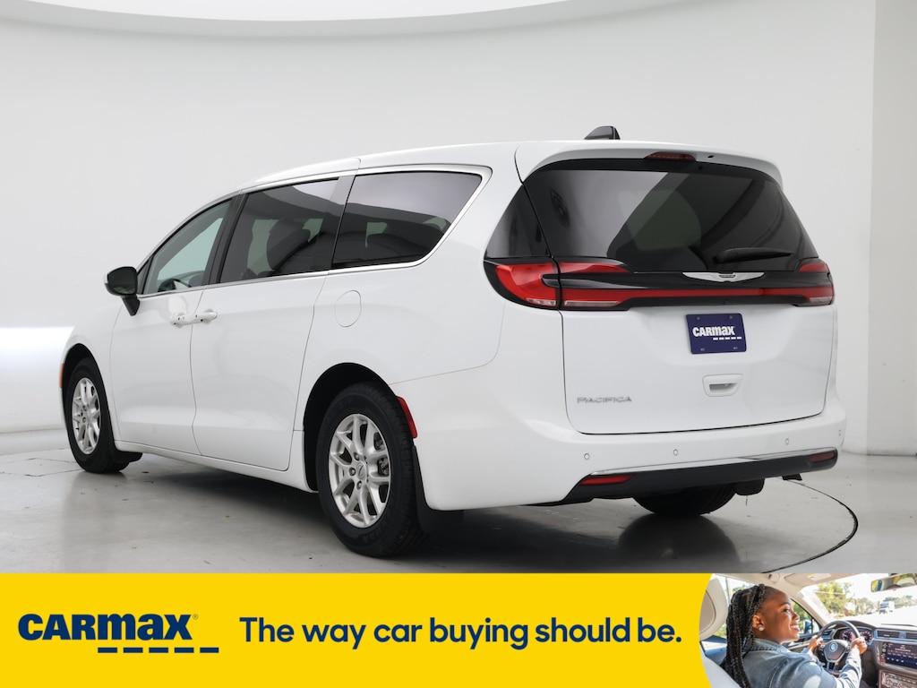 used 2023 Chrysler Pacifica car, priced at $32,998
