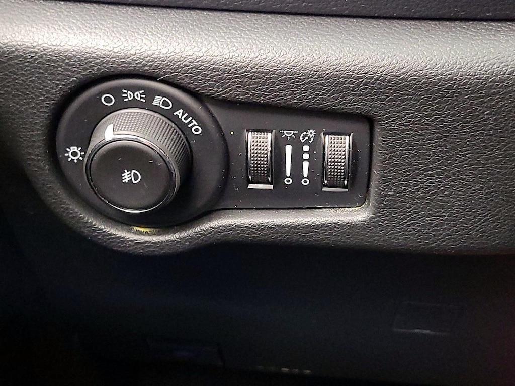 used 2023 Chrysler Pacifica car, priced at $32,998