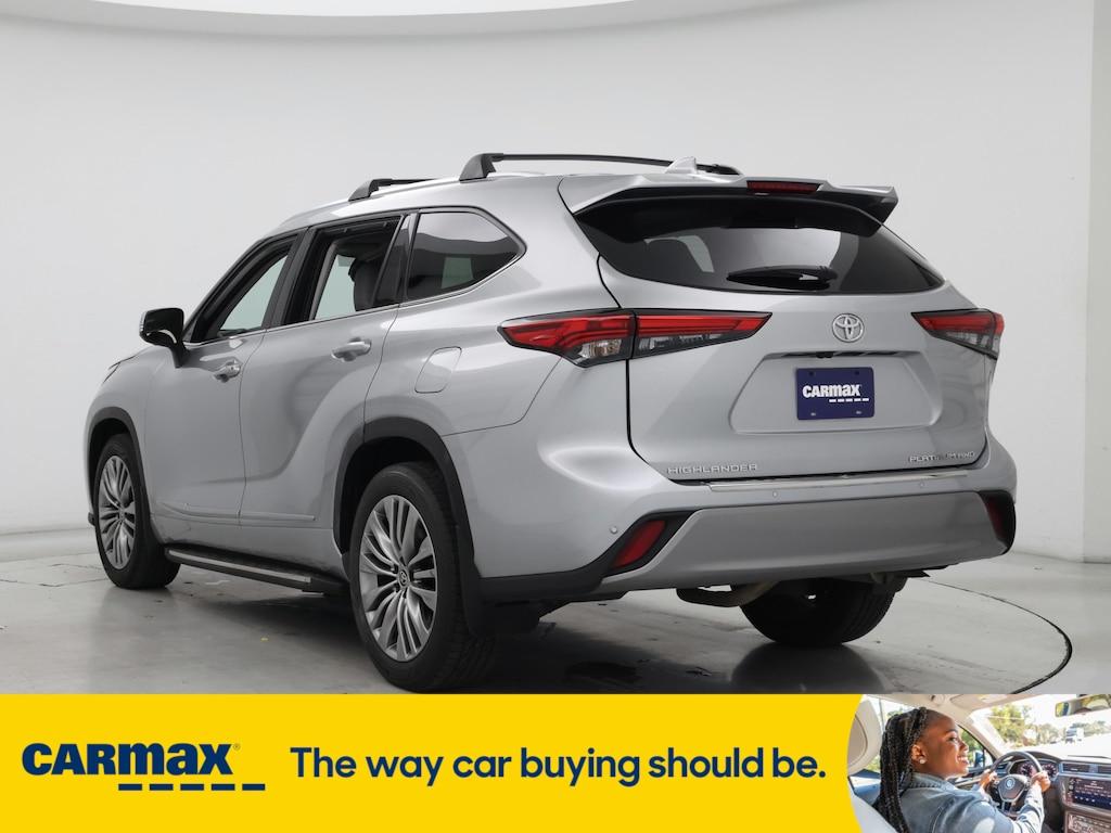 used 2021 Toyota Highlander car, priced at $41,998