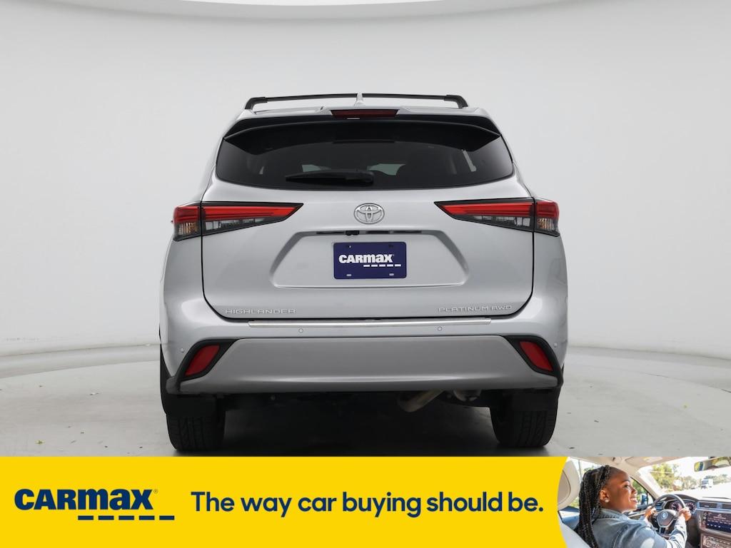 used 2021 Toyota Highlander car, priced at $41,998
