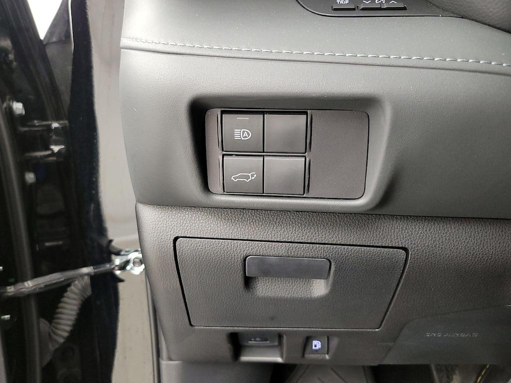 used 2022 Toyota Highlander car, priced at $42,998