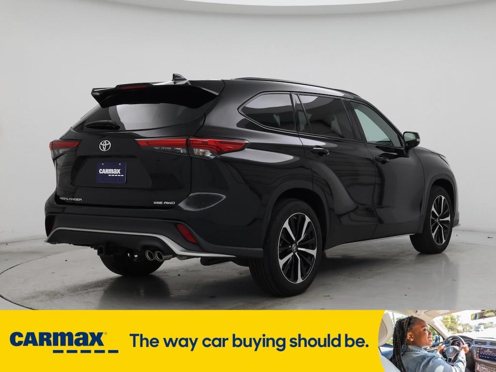 used 2022 Toyota Highlander car, priced at $42,998