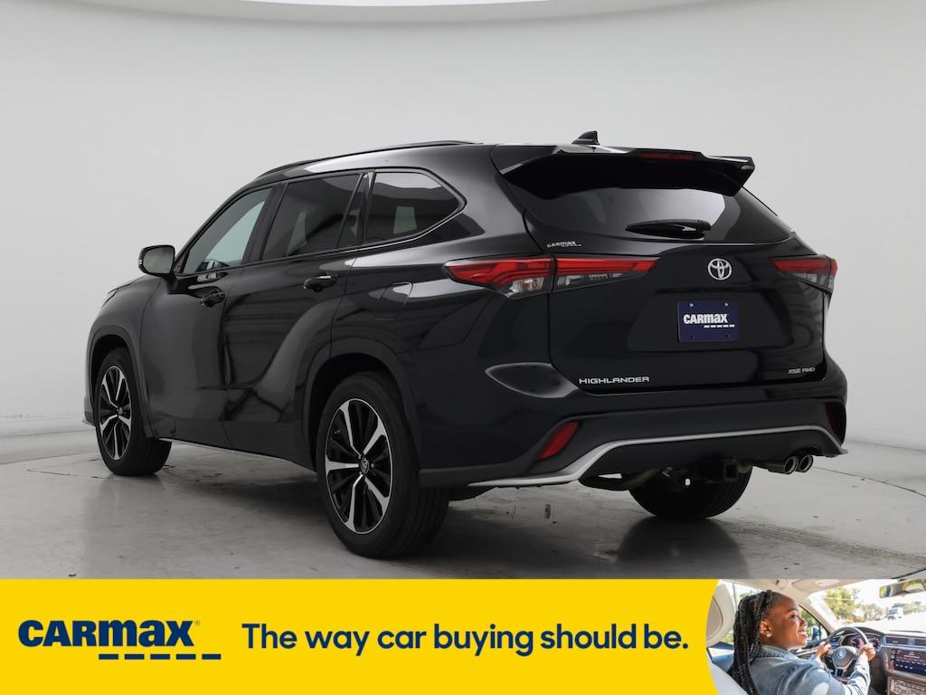 used 2022 Toyota Highlander car, priced at $42,998