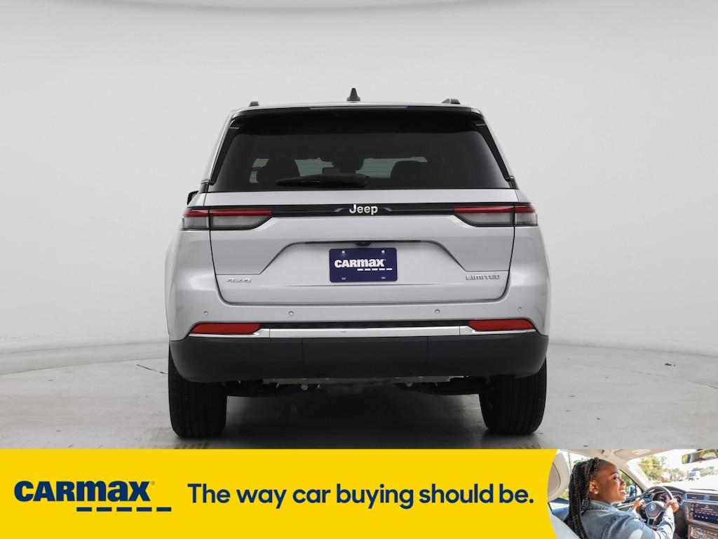used 2022 Jeep Grand Cherokee car, priced at $32,998