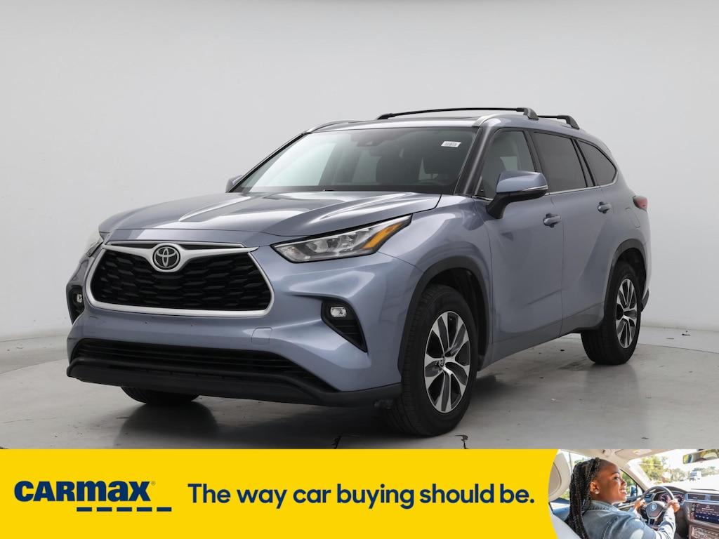 used 2020 Toyota Highlander car, priced at $32,998