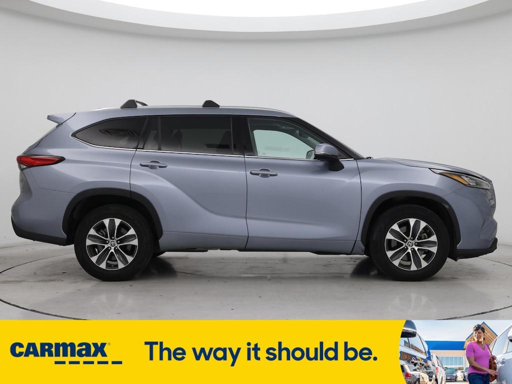 used 2020 Toyota Highlander car, priced at $32,998