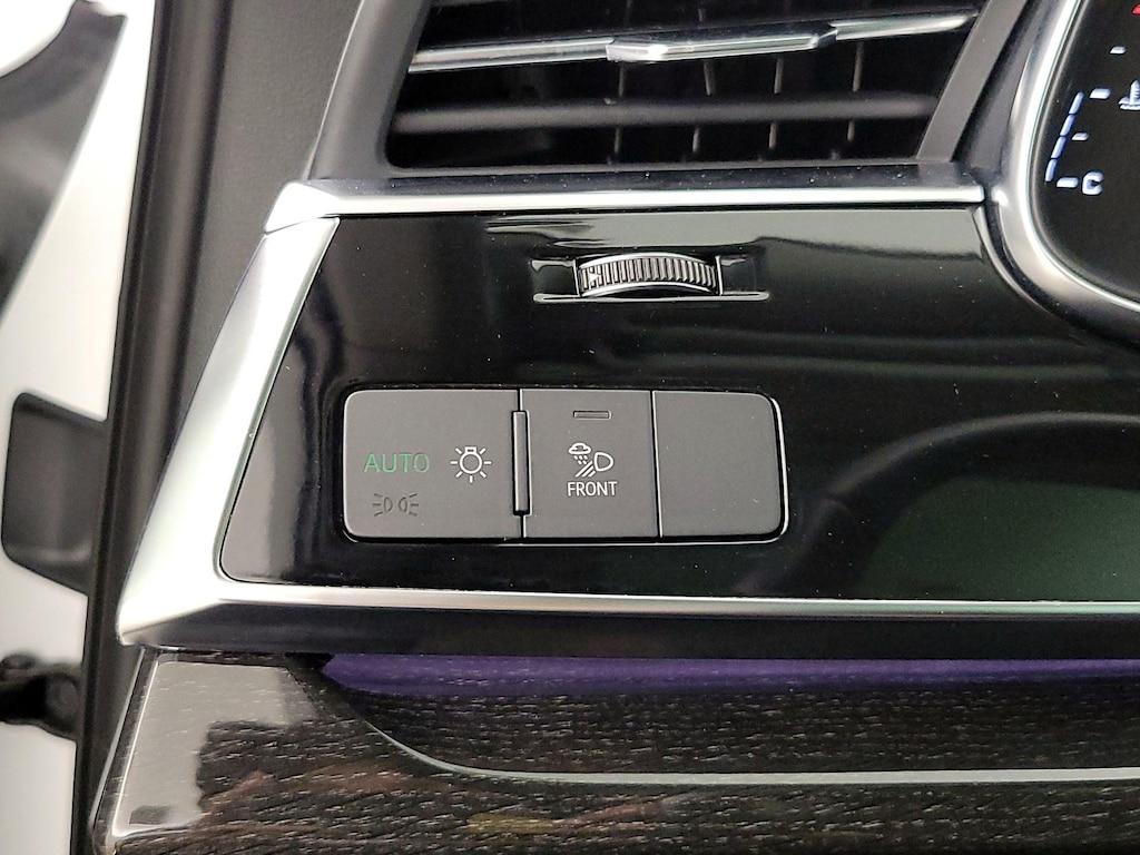 used 2024 Audi Q7 car, priced at $45,998