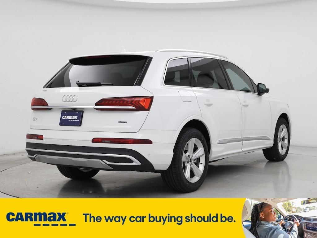 used 2024 Audi Q7 car, priced at $45,998