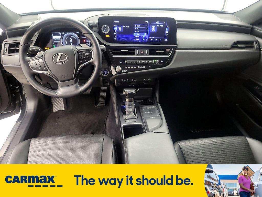 used 2022 Lexus ES 300h car, priced at $35,998