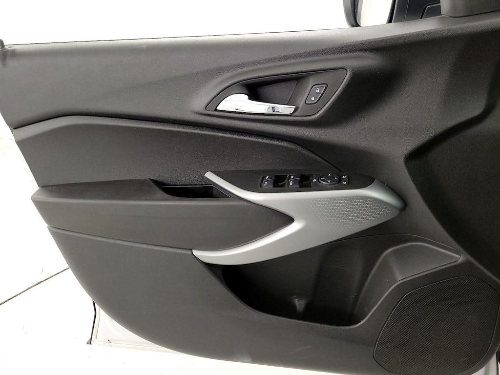 used 2024 Chevrolet Trax car, priced at $23,998