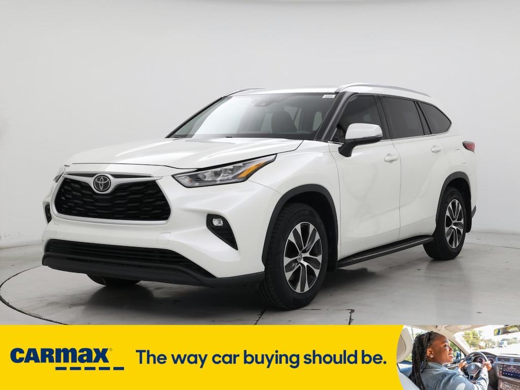 used 2020 Toyota Highlander car, priced at $34,998